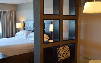 Hilton Winnipeg Airport Suites