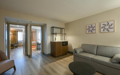 Hilton Winnipeg Airport Suites