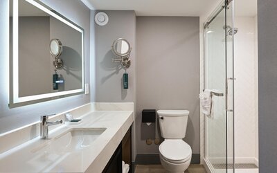 Hilton Winnipeg Airport Suites