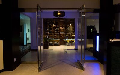 The Grand Winnipeg Airport Hotel by Lakeview