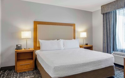 Homewood Suites by Hilton Winnipeg Airport-Polo Park, MB