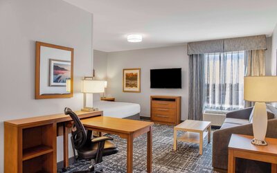 Homewood Suites by Hilton Winnipeg Airport-Polo Park, MB