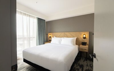 Sandman Signature Winnipeg Airport Hotel & Suites