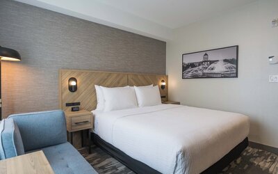 Sandman Signature Winnipeg Airport Hotel & Suites