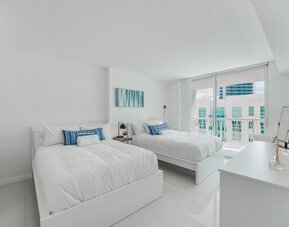 The Club at Brickell Bay