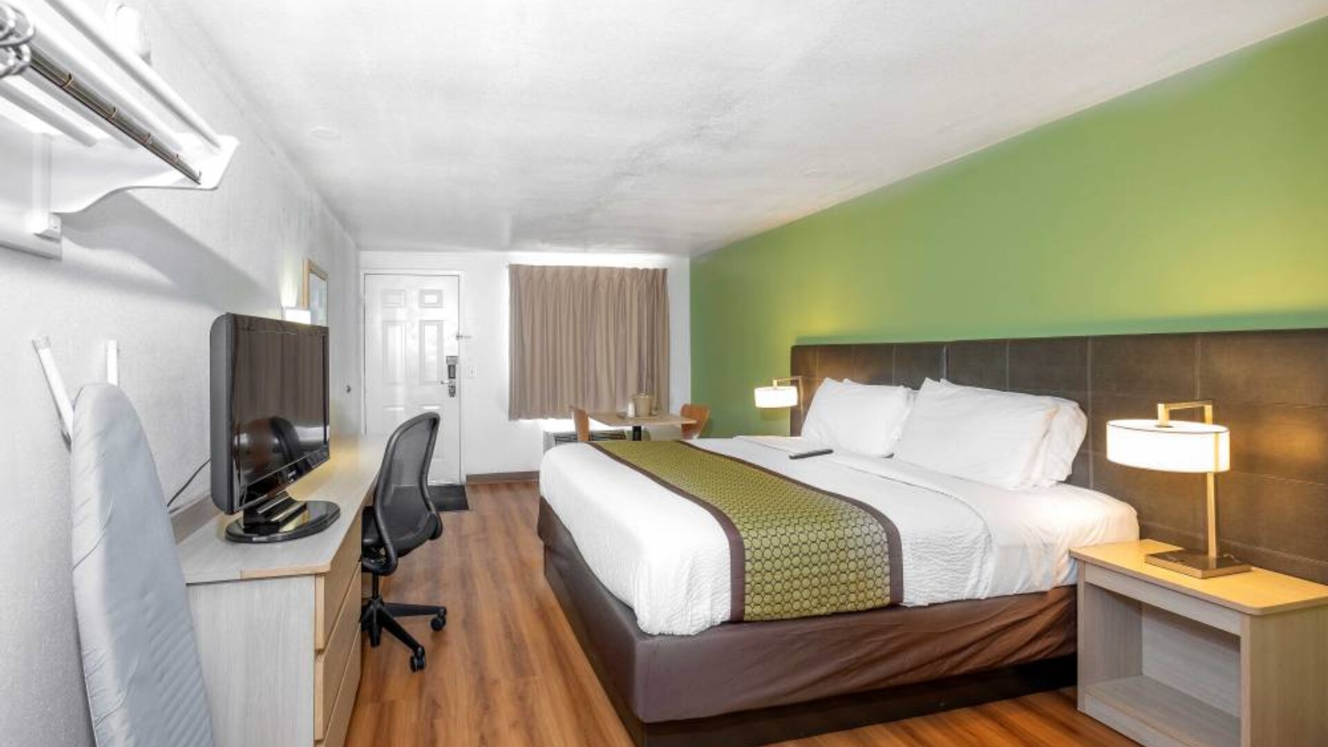 Day use room at American Inn Carlisle.