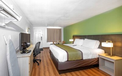 Day use room at American Inn Carlisle.