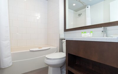 Sandman Signature Winnipeg Airport Hotel & Suites