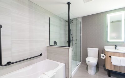 Sandman Signature Winnipeg Airport Hotel & Suites
