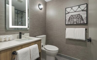 Sandman Signature Winnipeg Airport Hotel & Suites