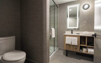 Sandman Signature Winnipeg Airport Hotel & Suites