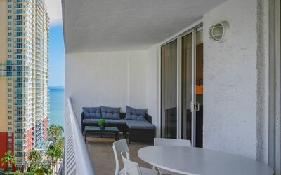 The Club at Brickell Bay