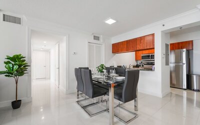 The Club at Brickell Bay