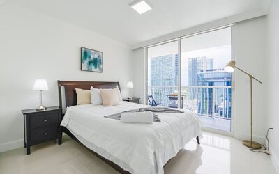 The Club at Brickell Bay