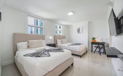 The Club at Brickell Bay