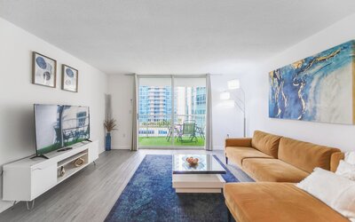 The Club at Brickell Bay