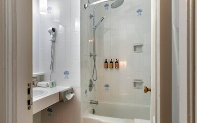 The Fort Garry Hotel, Spa and Conference Centre, an Ascend Collection Hotel