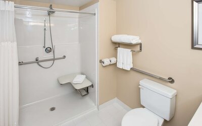 Best Western Plus Winnipeg Airport Hotel
