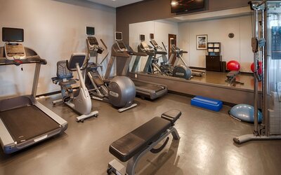 Best Western Plus Winnipeg Airport Hotel