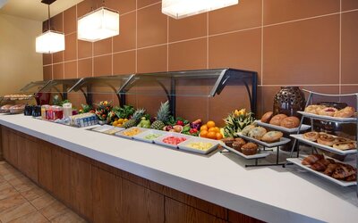 Best Western Plus Winnipeg Airport Hotel