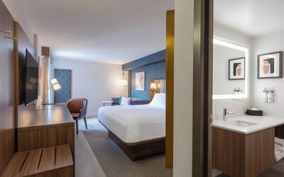 Holiday Inn & Suites Winnipeg Downtown by IHG