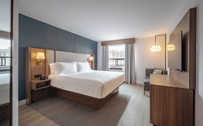 Holiday Inn & Suites Winnipeg Downtown by IHG