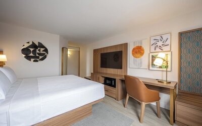 Holiday Inn & Suites Winnipeg Downtown by IHG