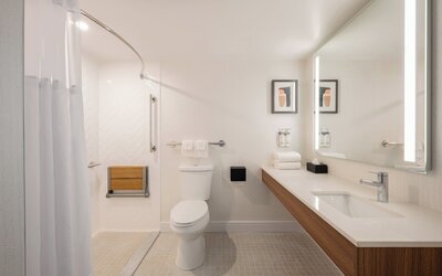 Holiday Inn & Suites Winnipeg Downtown by IHG