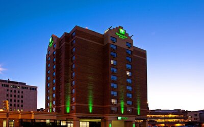 Holiday Inn & Suites Winnipeg Downtown by IHG