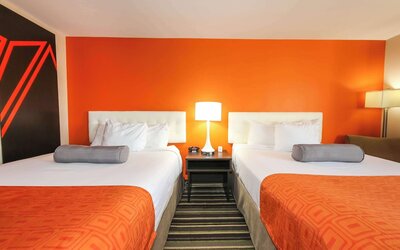 Howard Johnson by Wyndham Winnipeg West