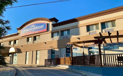 Howard Johnson by Wyndham Winnipeg West