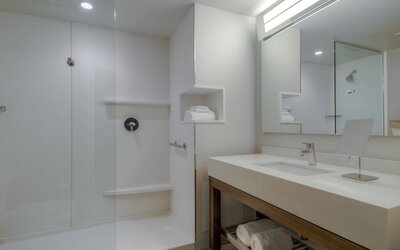 Courtyard by Marriott Winnipeg Airport