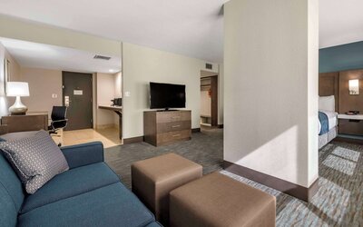 Comfort Inn & Suites Downtown Brickell - Port of Miami