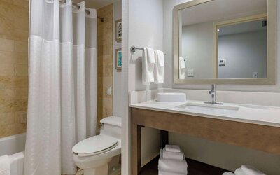 Comfort Inn & Suites Downtown Brickell - Port of Miami
