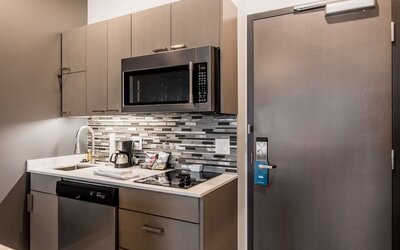 Hyatt House Winnipeg-South/Outlet Collection