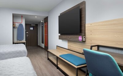 Home2 Suites by Hilton Miami Airport South Blue Lagoon