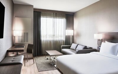 AC Hotel by Marriott Miami Airport West/Doral