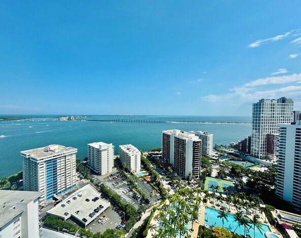 Fortune House Hotel Suites