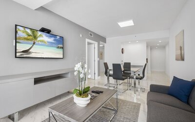 Fortune House Hotel Suites