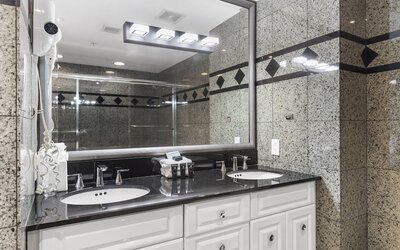 Fortune House Hotel Suites