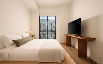Sense28 Edgewater, an AvantStay Hotel