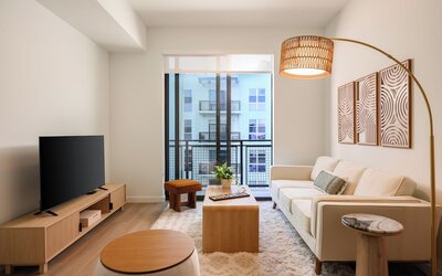 Sense28 Edgewater, an AvantStay Hotel