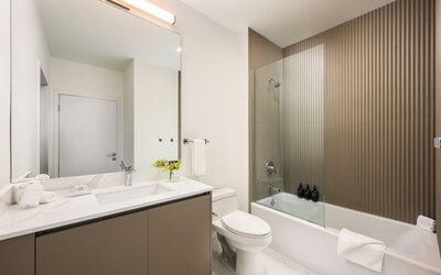 Sense28 Edgewater, an AvantStay Hotel