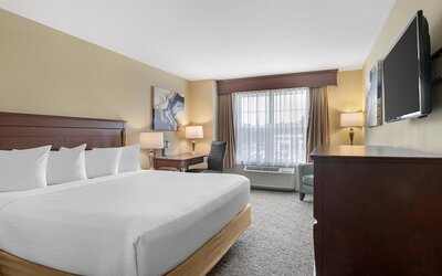 Best Western Plus Fredericton Hotel & Suites
