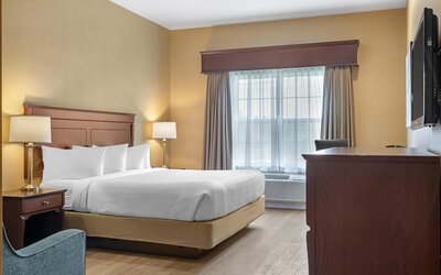 Best Western Plus Fredericton Hotel & Suites