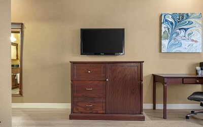 Best Western Plus Fredericton Hotel & Suites