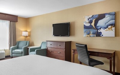 Best Western Plus Fredericton Hotel & Suites