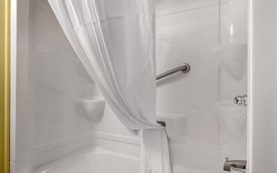 Best Western Plus Fredericton Hotel & Suites