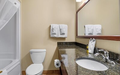 Best Western Plus Fredericton Hotel & Suites
