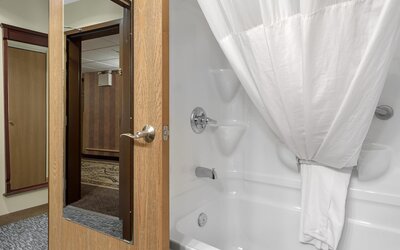 Best Western Plus Fredericton Hotel & Suites